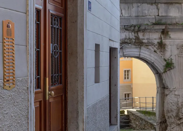 Appartement Casa Vacanze All'arco Di Riccardo *