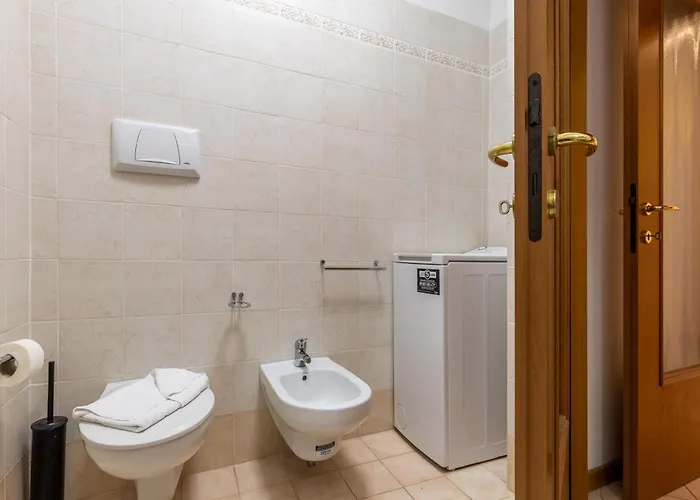 Casa Vacanze All'arco Di Riccardo * Triëst