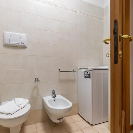 Casa Vacanze All'arco Di Riccardo * Triest